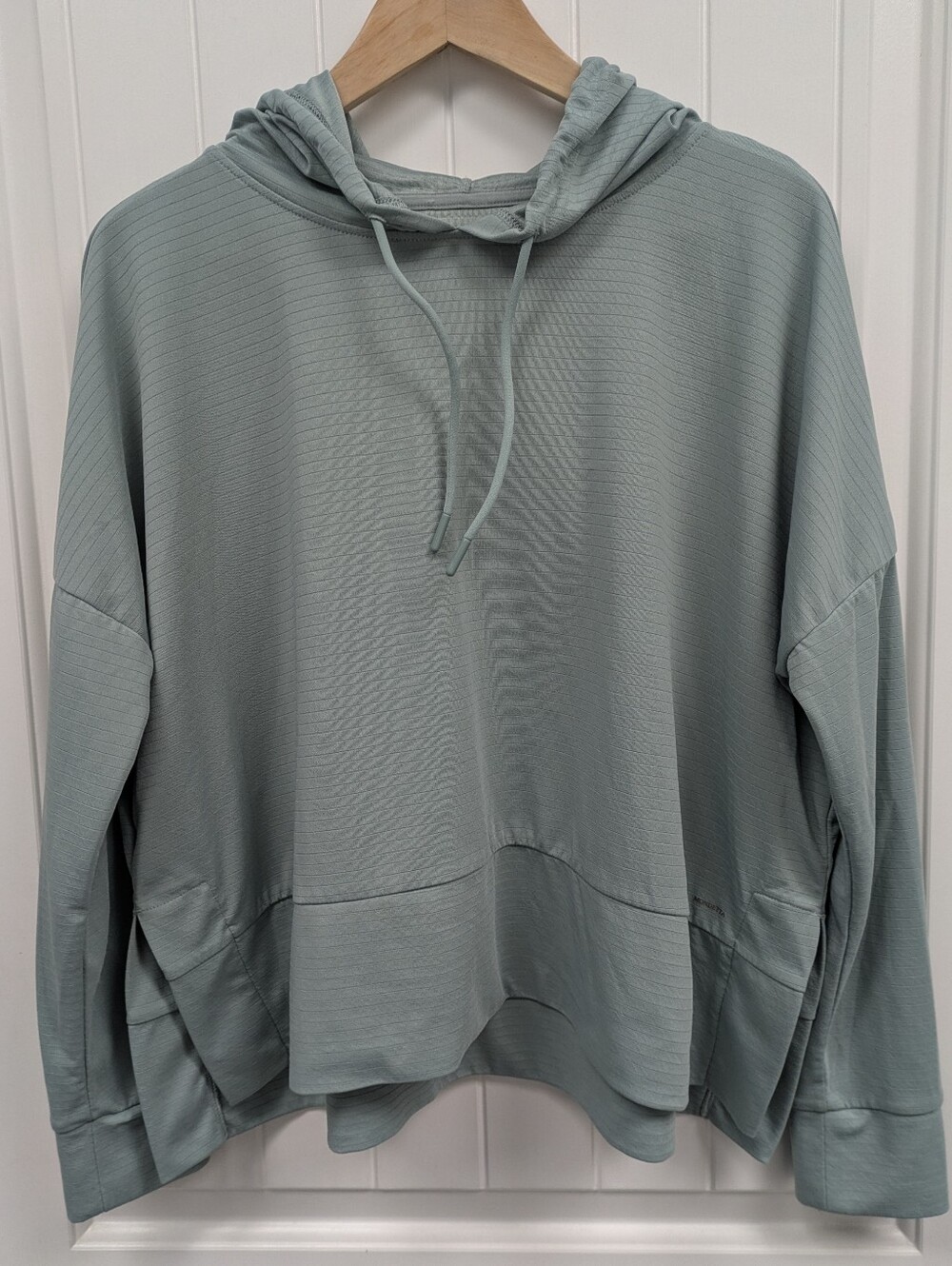 Mondetta Relaxed Hooded Pullover Top - Sage Green